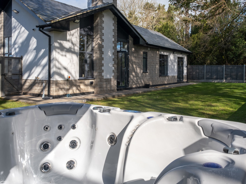 Why Booking Direct With Guestz Pays Off